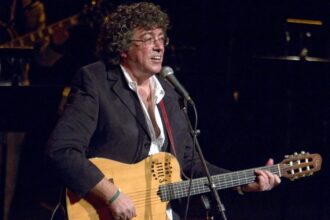 El cantautor Piero durante un concierto